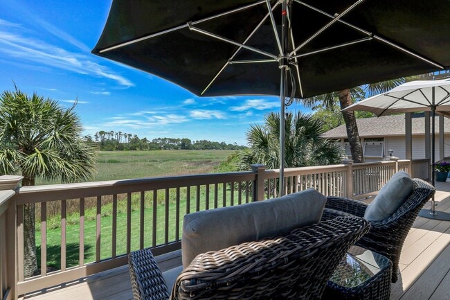 Building Photo - Spectacular Sea Pines Home - Marsh/Water Views!