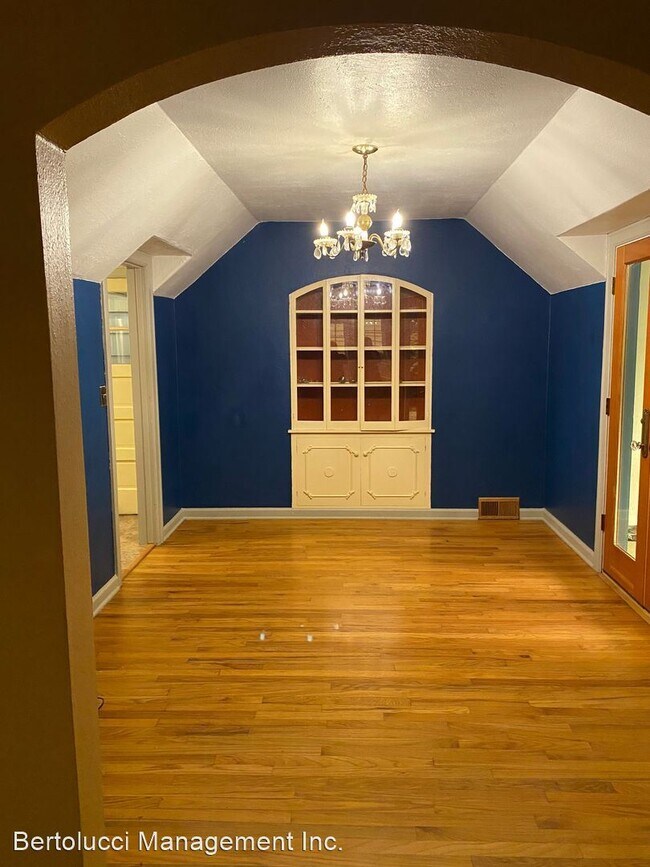 Building Photo - 2 br, 1 bath House - 760 Liberty St. SE