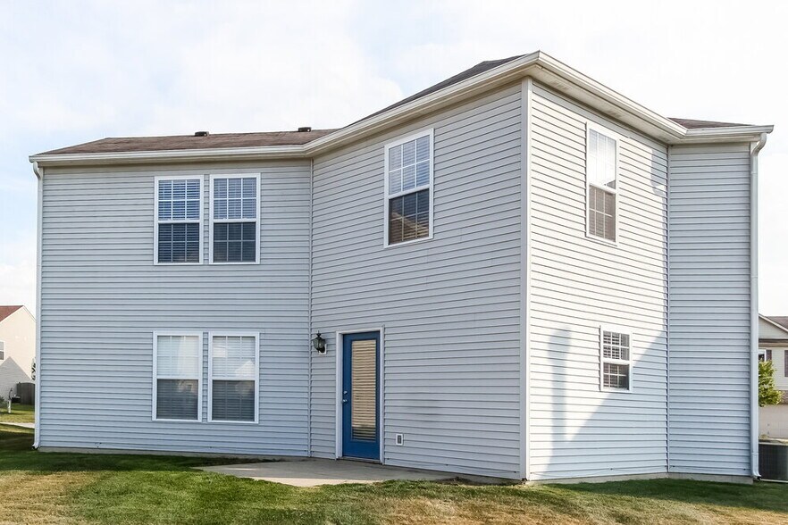 Building Photo - 9996 Olympic Cir