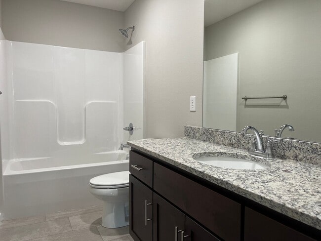 Building Photo - Where Convenience Meets Luxury.