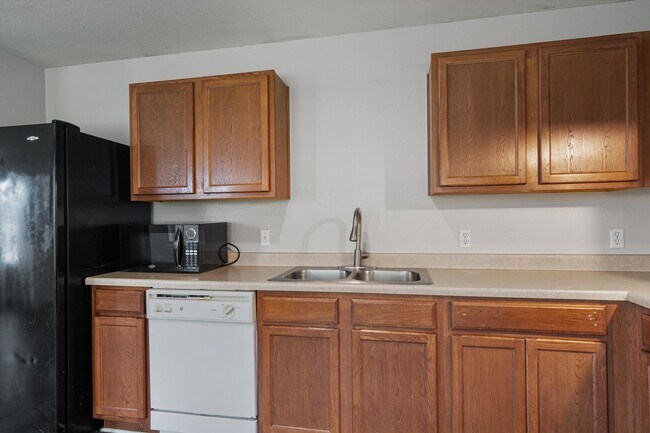 Building Photo - 142 Jack Rabbit Ln