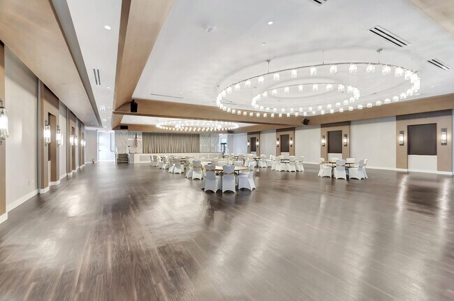 Building Photo - 6078 Dusenburg Rd