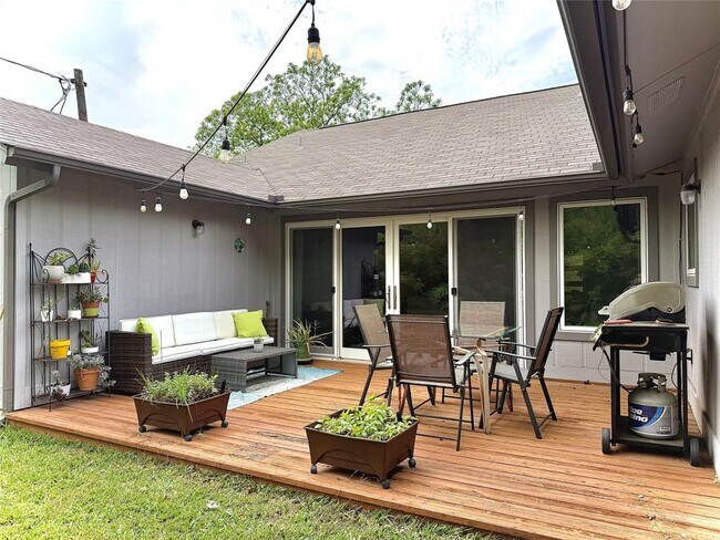 Building Photo - 9603 Marsh Dr