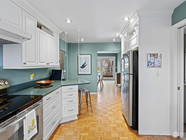 Building Photo - 538 NE 81st St