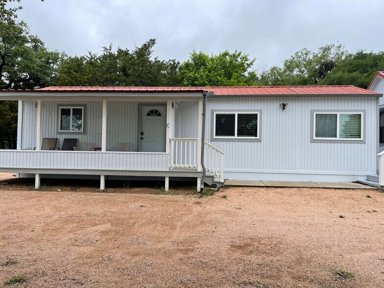 Building Photo - 3656 FM 2657