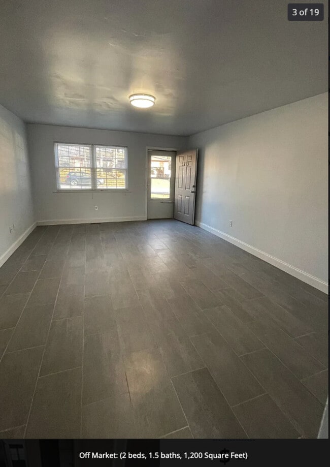 Building Photo - Oakwood Apartments