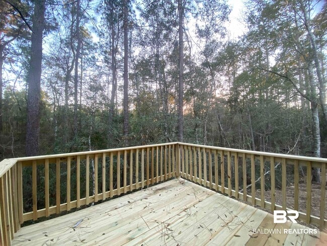 Building Photo - 6677 Spaniel Dr