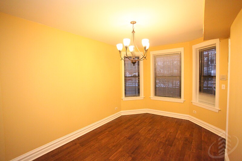 Building Photo - 1324 N Bosworth Ave