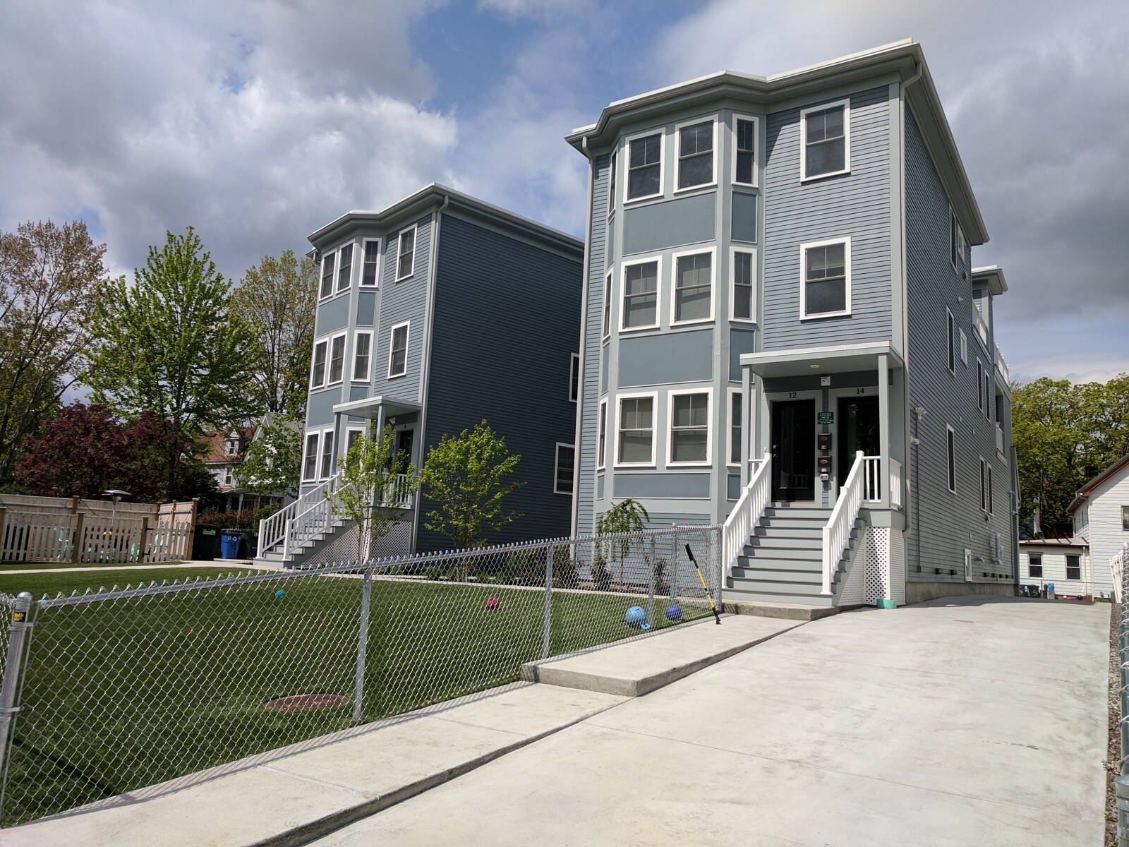 Building Photo - 14 Fern St