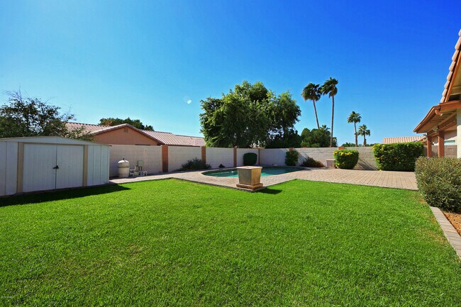 Building Photo - 8517 W Caribbean Ln