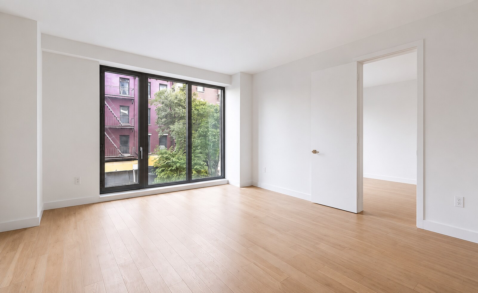 Building Photo - 446 W 44th St