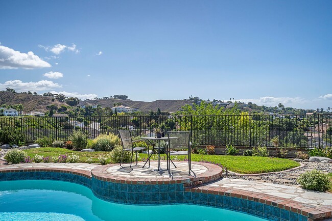 Building Photo - Ocean View Home