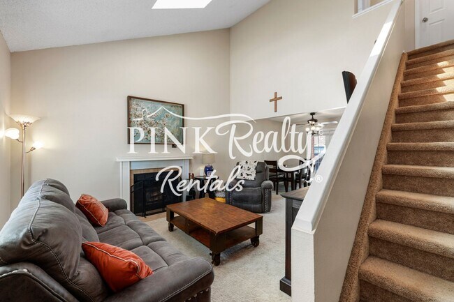 Building Photo - 3395 Beechwood Ct