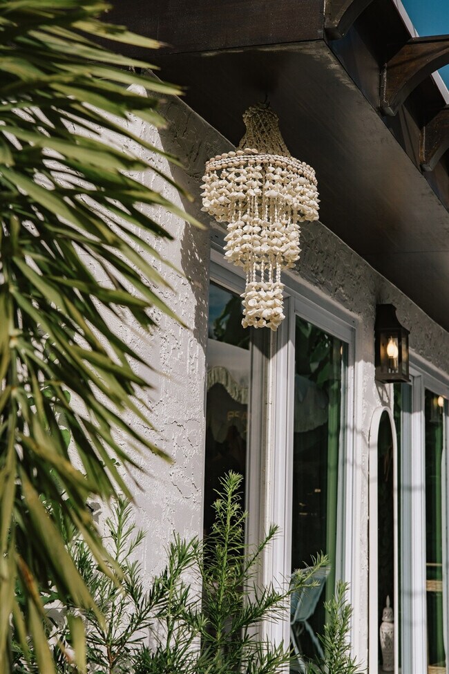 Building Photo - 610 38th St