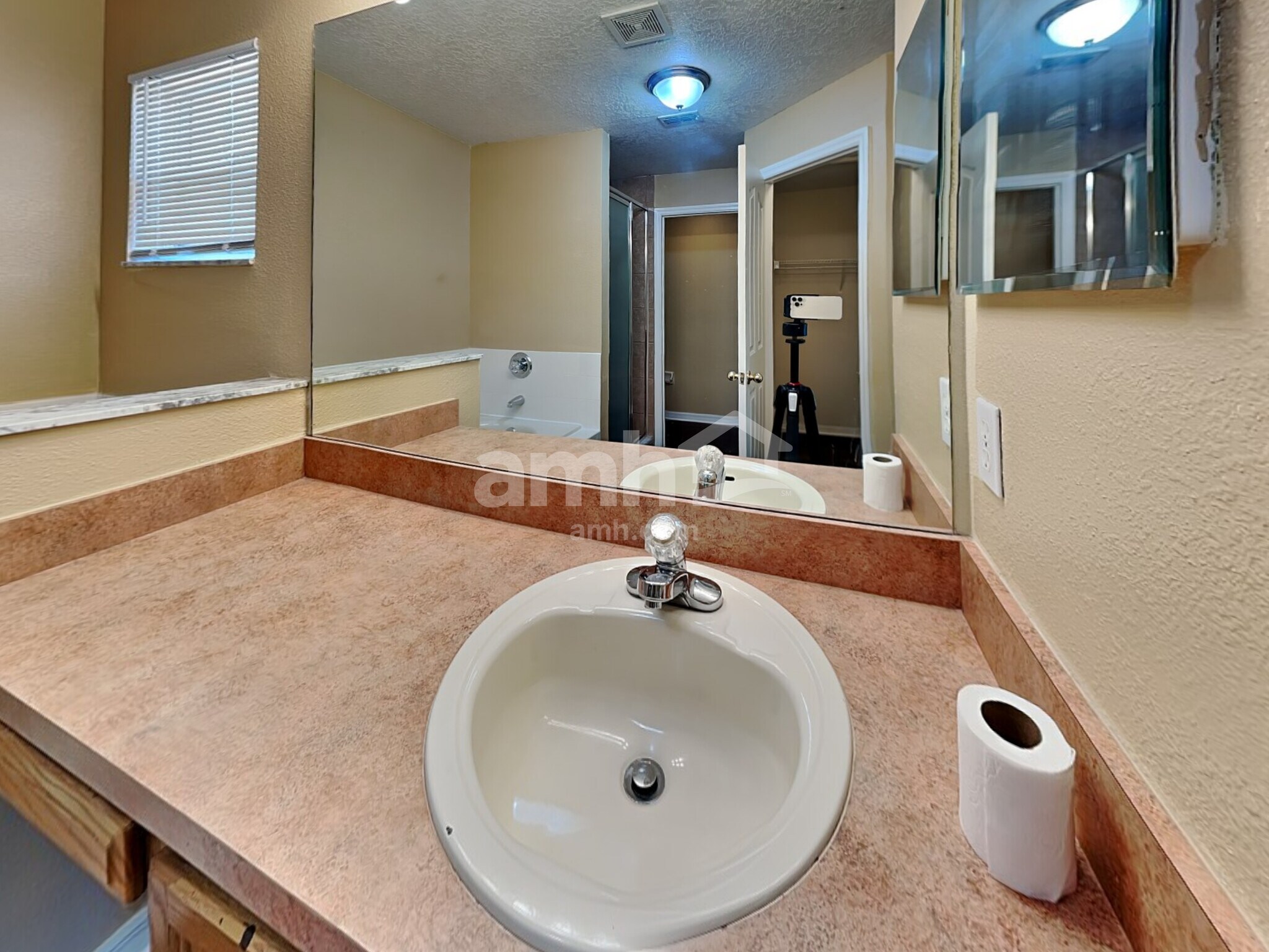 Building Photo - 30742 Pga Dr