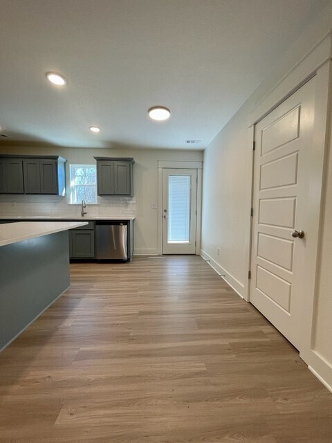 Building Photo - 57 Eriboll Ln