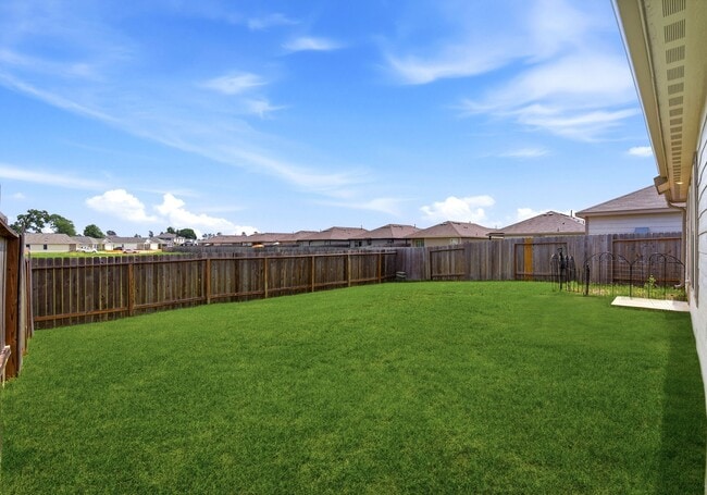 Building Photo - 363 Cumberland Forest Dr