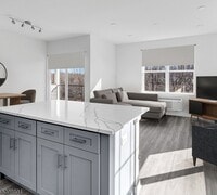 Building Photo - 9 Hellers Ln