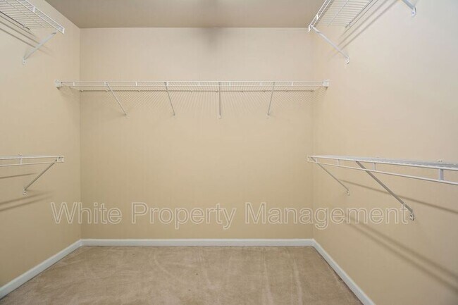 Building Photo - 12507 Provincetowne Dr