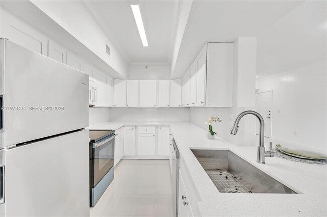 Building Photo - 151 SW 117th Ave