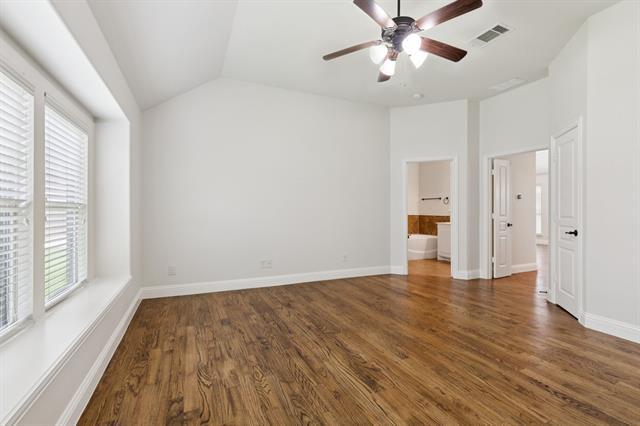 Building Photo - 512 Eastbrook Dr