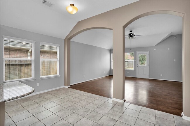 Building Photo - 28234 Sweet Oak Ln