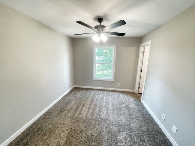 Building Photo - 358 Honeycomb Ct