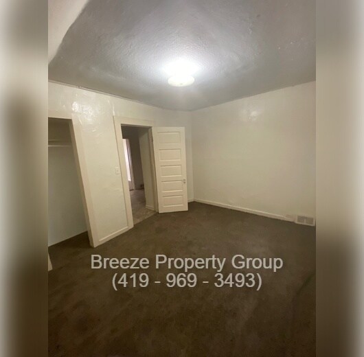 Building Photo - 319 N Detroit Ave