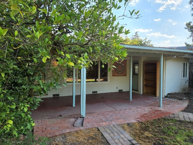 Building Photo - 4088 Laguna Way