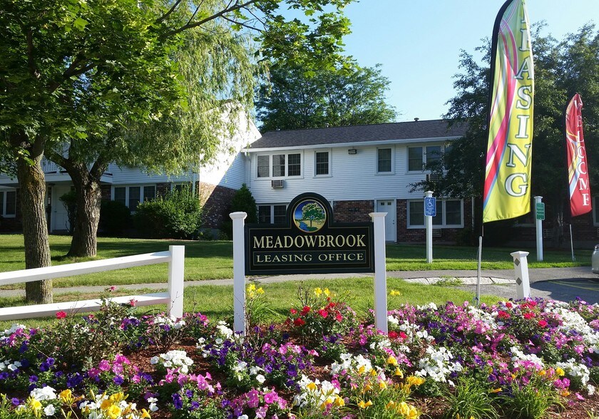 Meadowbrook Village 115 Crestview Ln Fitchburg MA 01420 Apartment