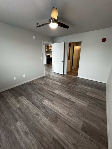 Building Photo - 3156 Bluestem Dr