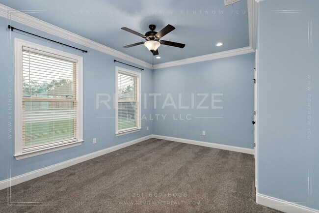 Building Photo - HALF-DEPOSIT SPECIAL! Stunning Luxury Home in Silverhill with Huge Diamond Shaped Backyard!