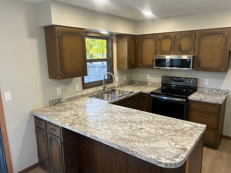 Building Photo - 1809 W 37th St