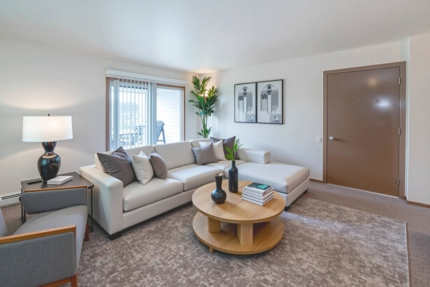 Primary Photo - Eddins Estates Apartments