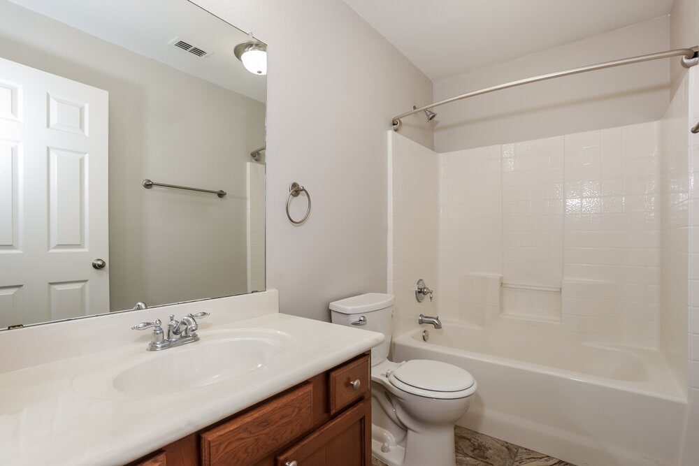 Building Photo - 212 Arrowhead Dr