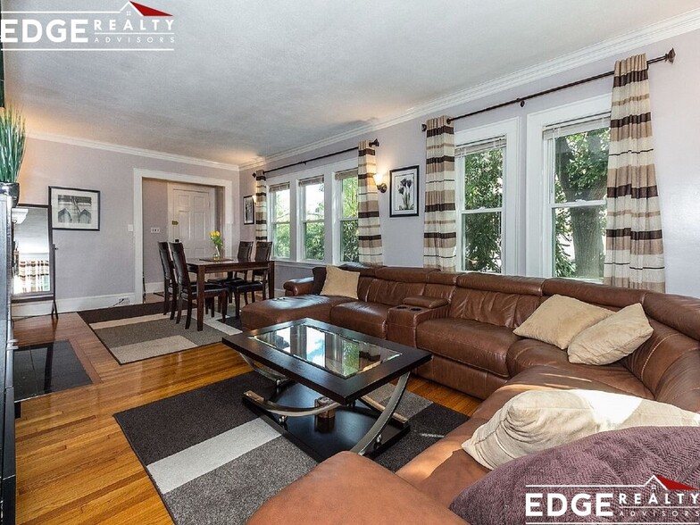 Building Photo - 33 Pershing Rd