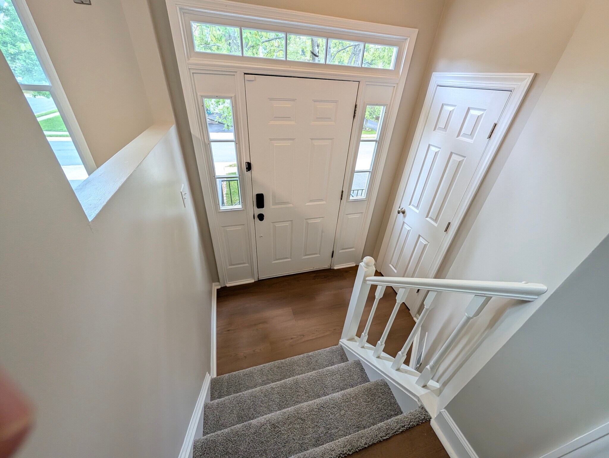 Main level entry - 14141 Betsy Ross Ln