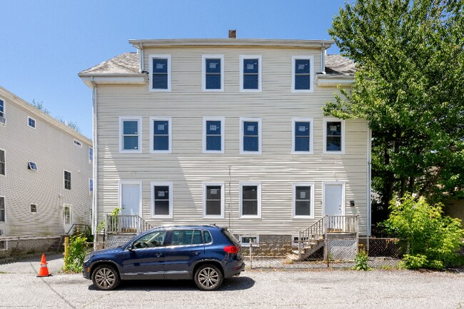 Building Photo - 5 Siegel St