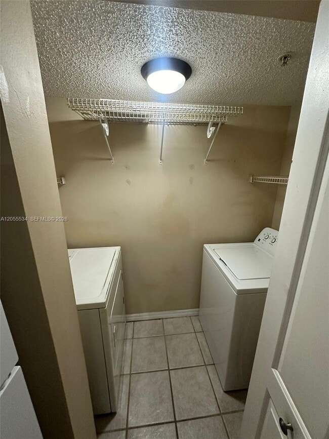 Building Photo - 5035 Wiles Rd