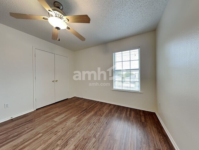 Building Photo - 1699 Wildrose Dr