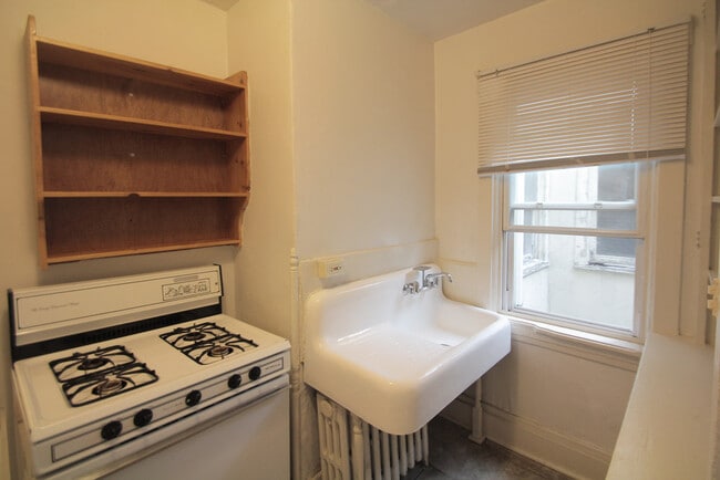 Building Photo - 609 Mifflin Ave