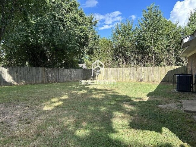 Building Photo - 10554 French Fort Dr