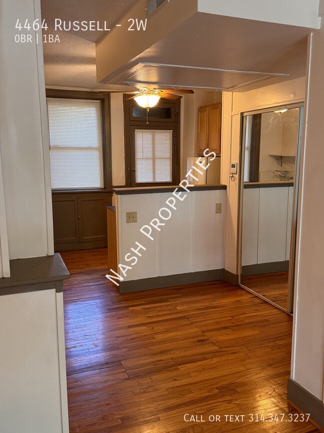 Building Photo - 4464 Russell-2W