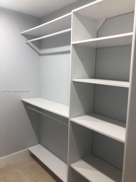 Building Photo - 550 S Park Rd