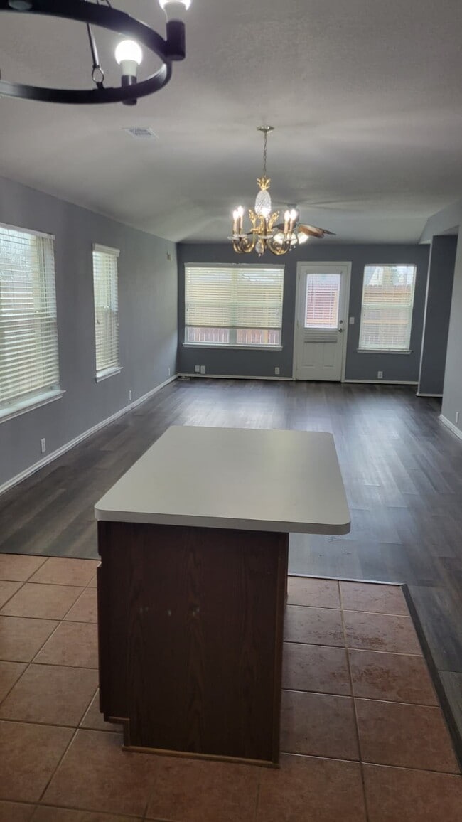 Building Photo - 14955 Sugar Sands Dr