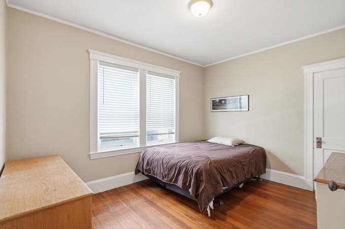 Building Photo - 95 Capen St