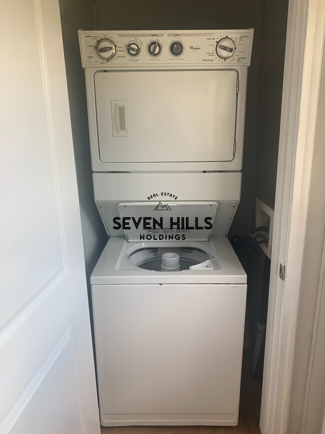 Building Photo - 1007 Kinney St