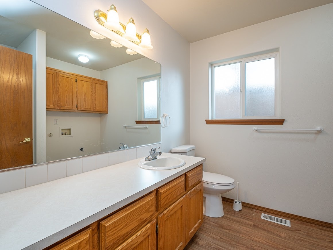 Building Photo - 3468 SE Harvey St