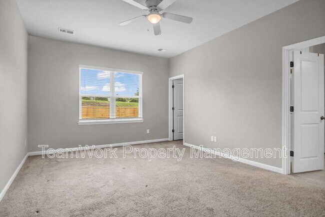 Building Photo - 158 Hayworth Rd