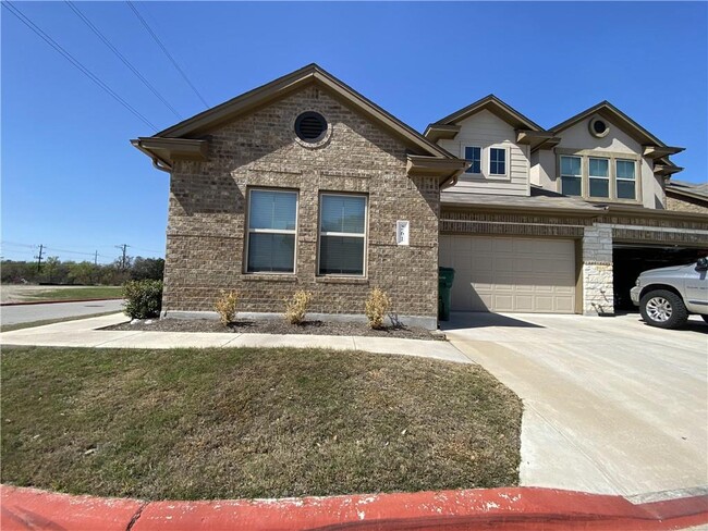 Primary Photo - 2304 S Lakeline Blvd